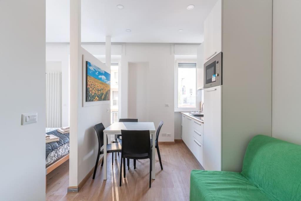 Cimiano Suite 22, New Apartment ミラノ エクステリア 写真